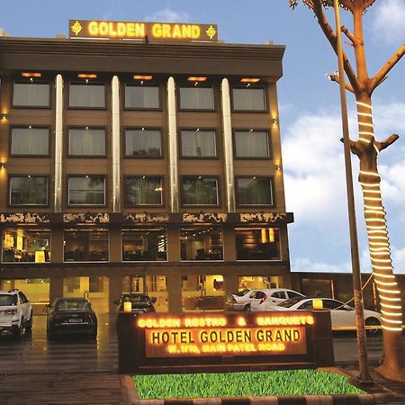 דלהי Hotel Golden Grand מראה חיצוני תמונה