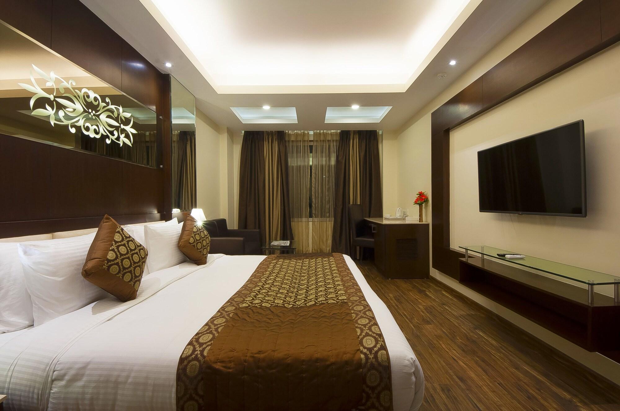 דלהי Hotel Golden Grand מראה חיצוני תמונה