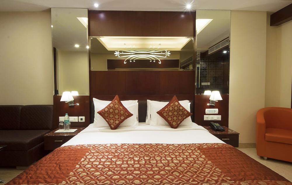 דלהי Hotel Golden Grand מראה חיצוני תמונה
