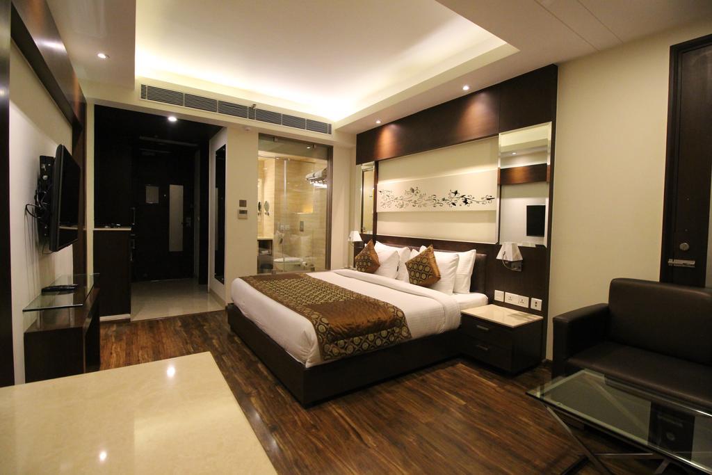 דלהי Hotel Golden Grand מראה חיצוני תמונה