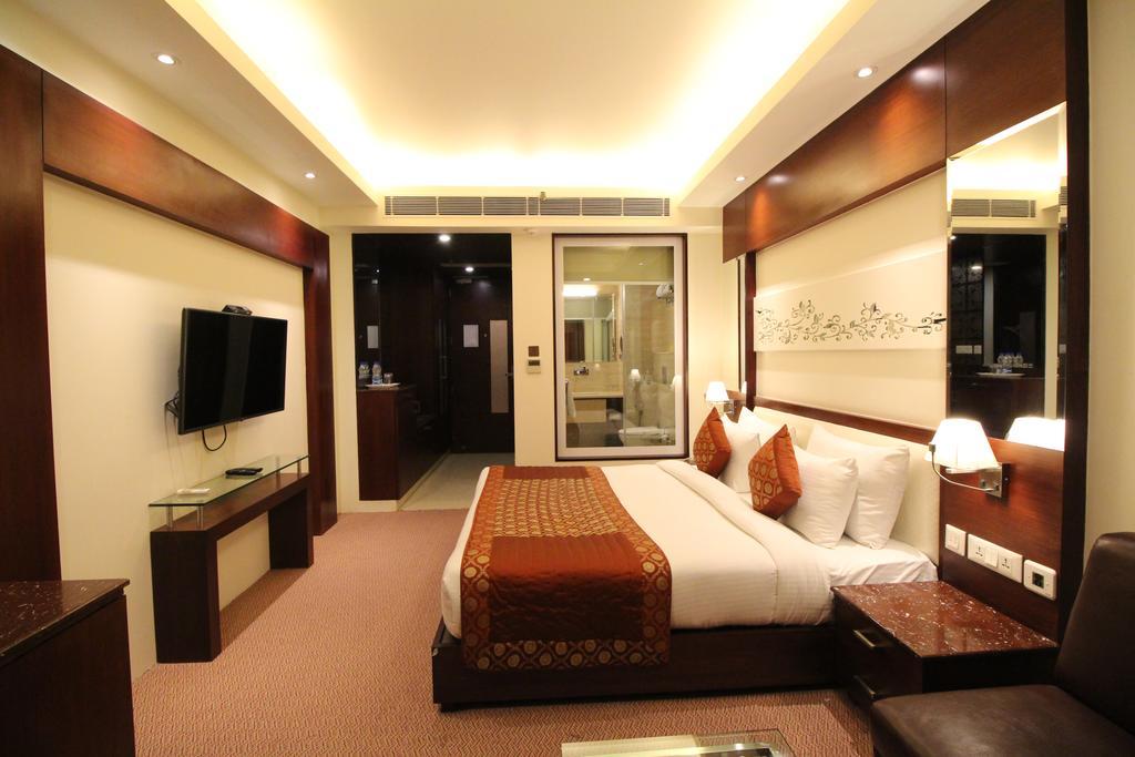 דלהי Hotel Golden Grand מראה חיצוני תמונה