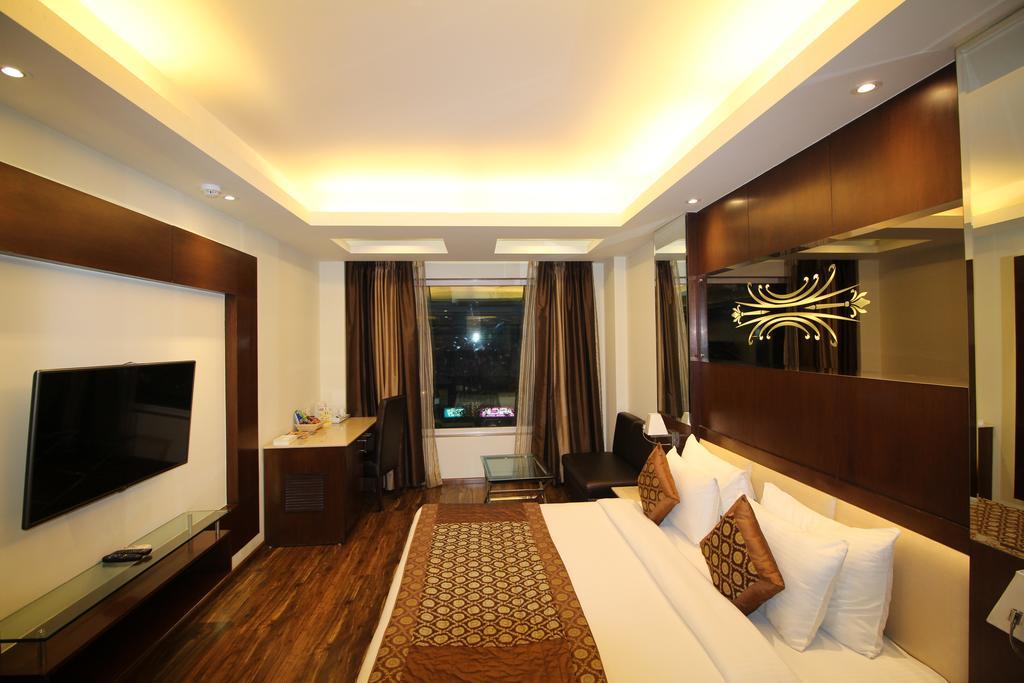 דלהי Hotel Golden Grand מראה חיצוני תמונה