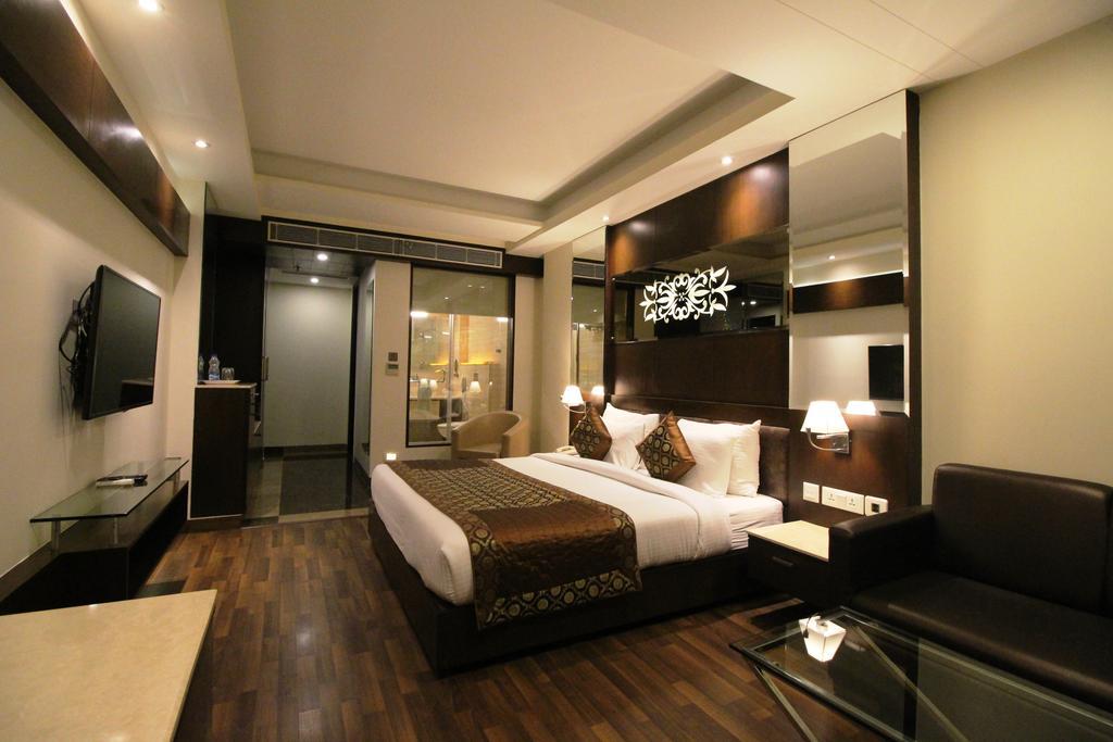 דלהי Hotel Golden Grand מראה חיצוני תמונה