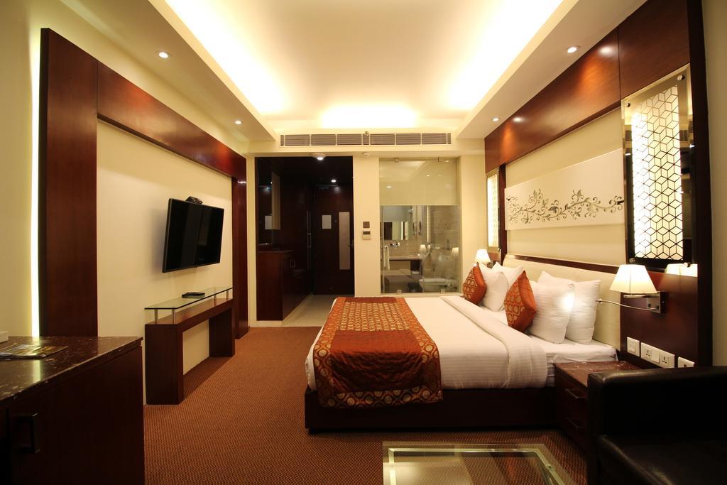 דלהי Hotel Golden Grand מראה חיצוני תמונה