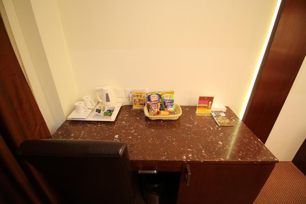 דלהי Hotel Golden Grand מראה חיצוני תמונה
